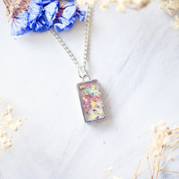 Real Dried Flowers in Resin Necklace in Pink Pastel Mix - Thumbnail 2