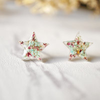 Real Dried Flowers and Resin Star Stud Earrings in Mint and Rose - Thumbnail 4