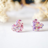 Real Dried Flowers and Resin Heart Stud Earrings in Purple Mix - Thumbnail 3