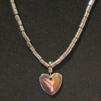 Hemalyke Single Heart Necklace