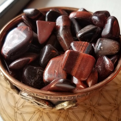 Tumbled red tiger's eye - Thumbnail 2