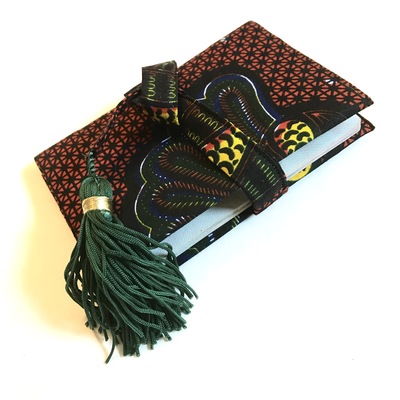 Passport cover - shy peacock