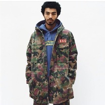 Supreme 666 field parka . Camo Ss17 . XL 