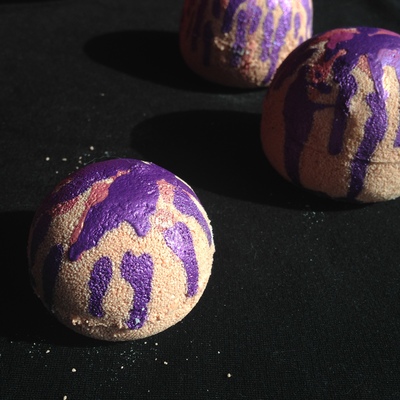 Mediterranean sweet pea bath bomb