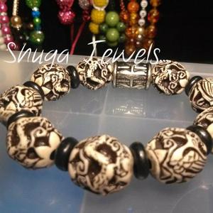 Wood beaded bracelet