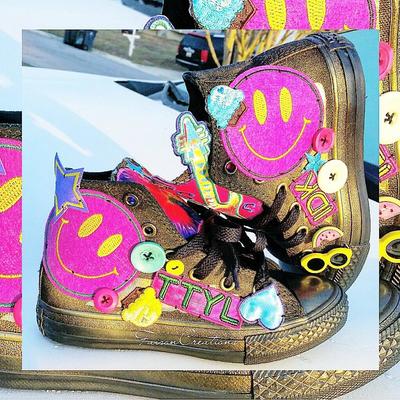  kids custom emoji converse size 12 - Thumbnail 3