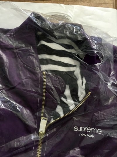Supreme contrast stitch MA-1 reversible jacket . Large . Purple. Ss17