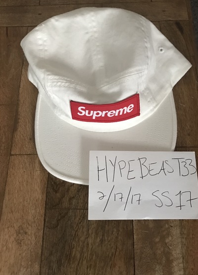 Supreme military camp hat . White 