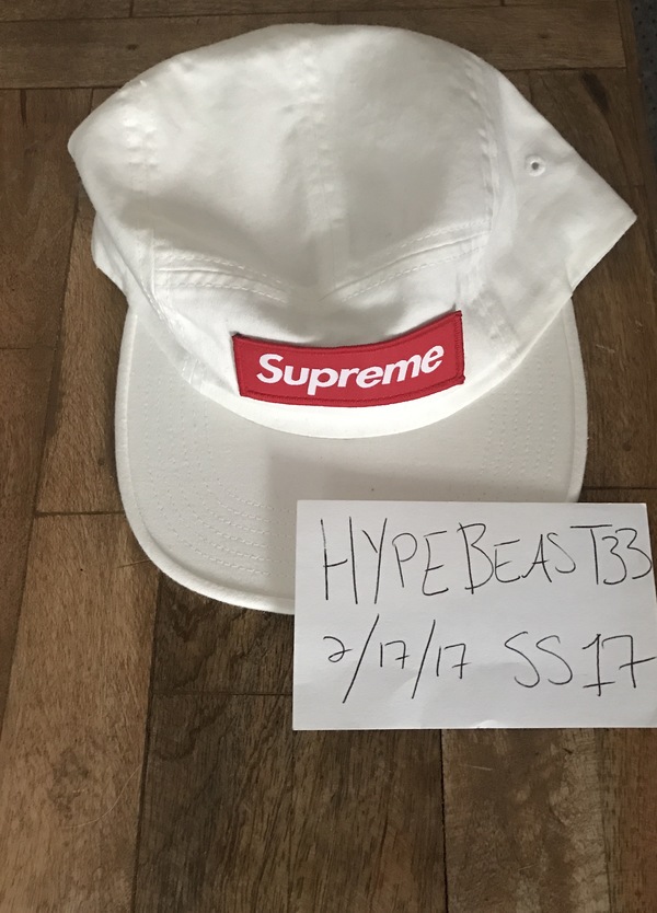 Supreme military camp hat . White 