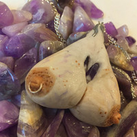 Peachey Titty Pendant - Thumbnail 1