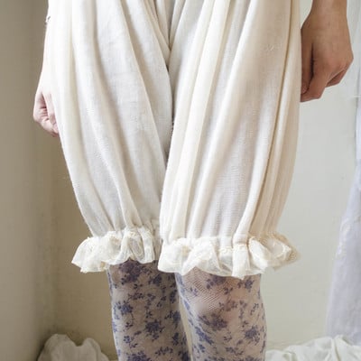 Pure soft lace bloomers