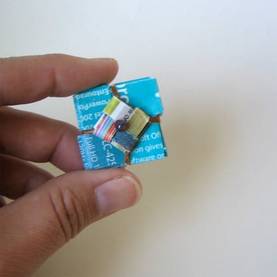 Eco brooch - eye popping bright teal - squeal for teal - Thumbnail 1