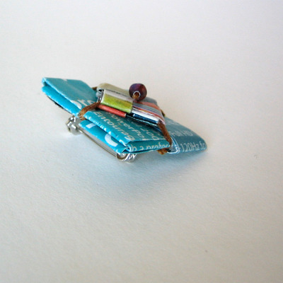 Eco brooch - eye popping bright teal - squeal for teal