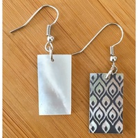 Pearl Color White Back/Gray Pattern Front-Shell-Womens Earring - Thumbnail 1