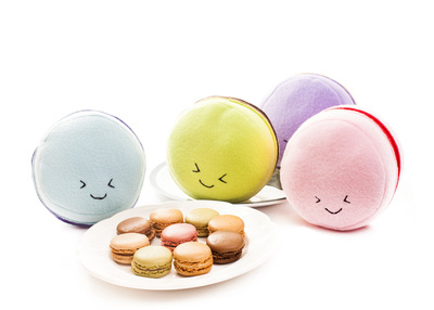 Plush Desserts: Mischievous Macaron