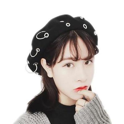 Unisex black beret
