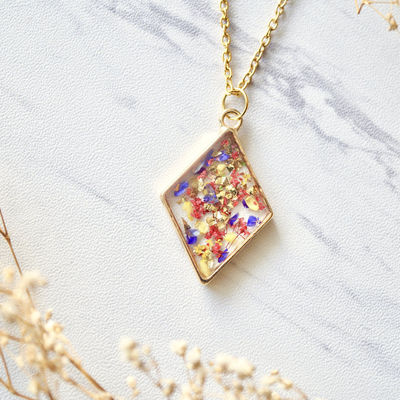 Real pressed flower and resin necklace gold diamond in yellow, red, purple, gold foil