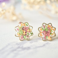 Real Dried Flowers and Resin Flower Stud Earrings in Pink Green Orange Mix - Thumbnail 1