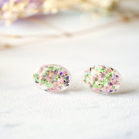 Real Dried Flowers and Resin Oval Stud Earrings in Purple Pink Green - Thumbnail 1