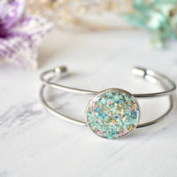 Real Dried Flowers and Resin Bracelet in Mint Blue Yellow Pink Mix - Thumbnail 4