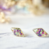 Real Dried Flowers and Resin Diamond Stud Earrings in Purple Pink Green Yellow Mix - Thumbnail 4