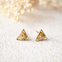 Real Dried Flowers and Resin Triangle Stud Earrings in Yellow and White - Thumbnail 3