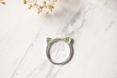 Real Pressed Flowers and Resin Silver Cat Ring in Green