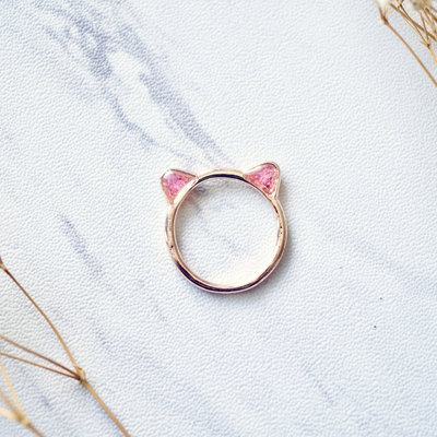 Real pressed flowers and resin cat ring in rose gold and pink - Thumbnail 2