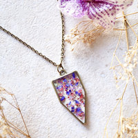 Real Dried Flowers and Resin Necklace, Arrowhead in Purple and Pink Mix - Thumbnail 1