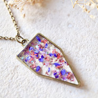 Real Dried Flowers and Resin Necklace, Arrowhead in Purple and Pink Mix - Thumbnail 4