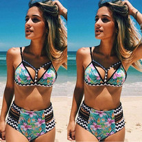 Paradise Dreaming Swim Set - Thumbnail 2