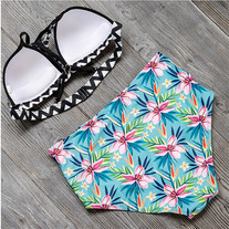 Paradise Dreaming Swim Set - Thumbnail 4