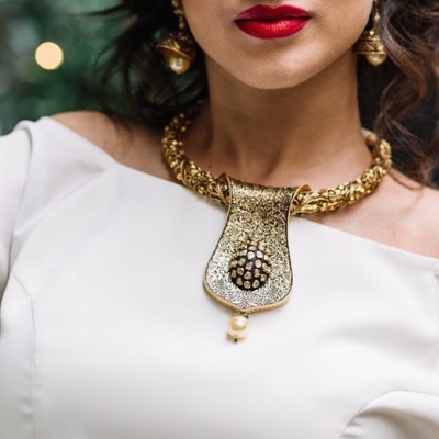 Aaya statement necklace and earrings 