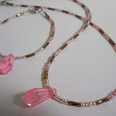 Pink drop bead necklace and bracelet 