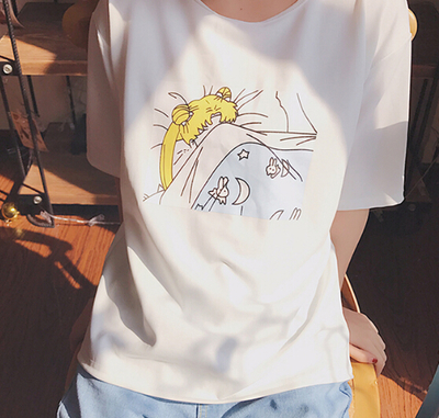 SLEEPY SAILOR MOON TEE