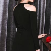 Hollow Heart Velvet Dress in Black - Thumbnail 4