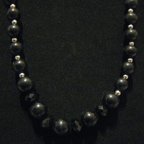 Black Cultura Pearl Glass Necklace