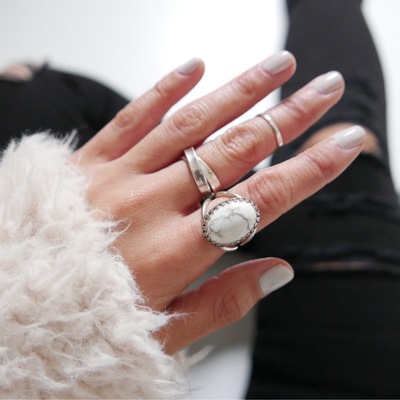 Medium white howlite ring