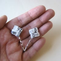 White & Black & Eco-Chic Alphabet Swoop Bobby Pins - S-T-Y-L-I-N-G - Thumbnail 4