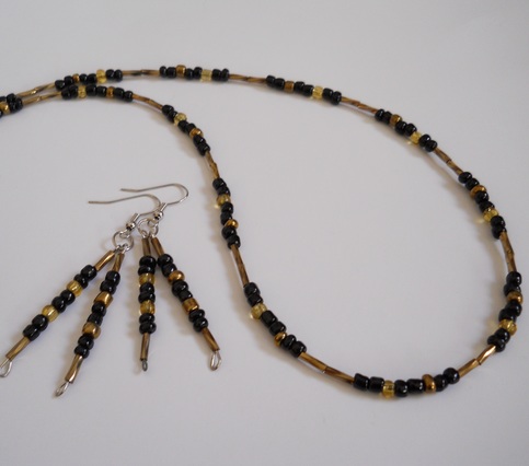 Black and Gold Bead Necklace and Earrings 