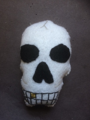 'The Skull' custom catnip toy!
