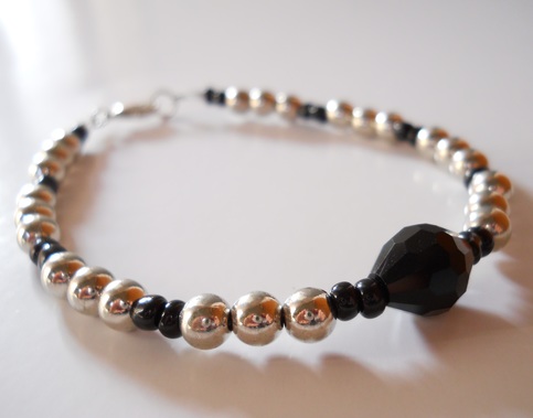 Black and Silver Bead Bracelet