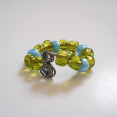 Lime and blue wire bead ring