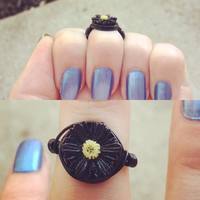 Black on Black Daisy Ring - Thumbnail 1