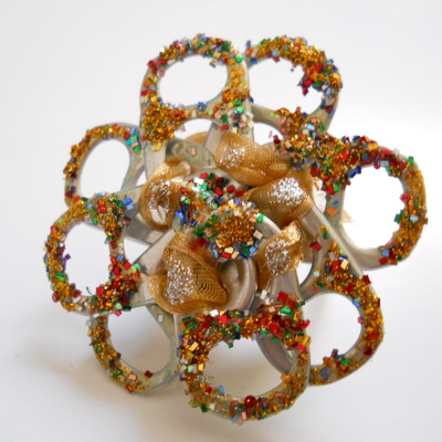 Golden rainbow tab ring