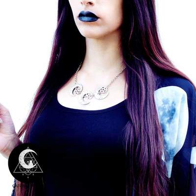 Triple moon necklace with pentagrams