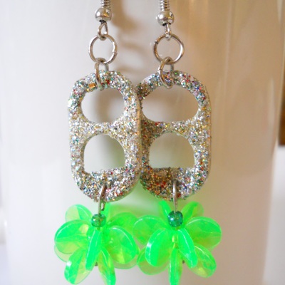 Green starflake bead and tab earrings