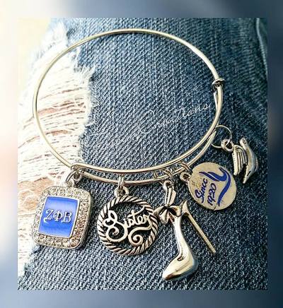 Custom Zeta Expandable Wristwear 