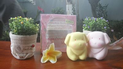Kiibru Puppy Marshmallow Squishy Charm SLOW RISING