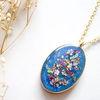 Real Dried Flowers in Resin Necklace, Gold Oval in Blue Party Mix - Thumbnail 3